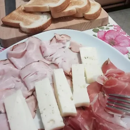 La Casa Di Loretta 住宿加早餐酒店 *