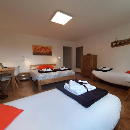 ベッド・アンド・ブレックファスト La Casa Di Loretta Paderno