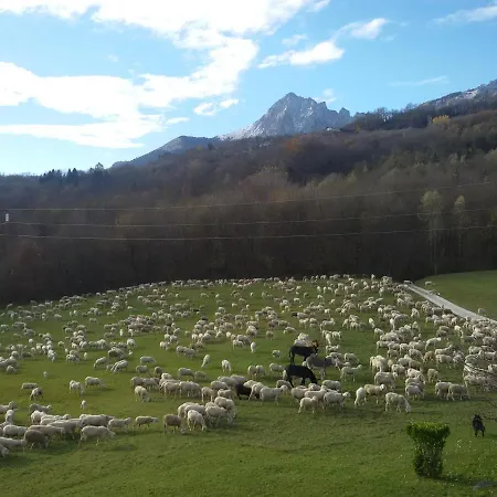La Casa Di Loretta فندق مبيت وإفطار Paderno (Belluno)