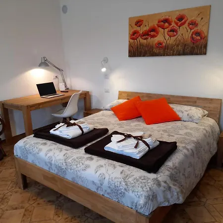 فندق مبيت وإفطار La Casa Di Loretta *